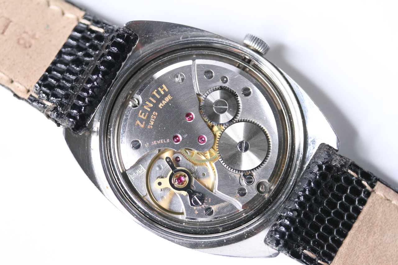 VINTAGE ZENITH SPORTO, silvered dial with black baton hour markers, 33mm stainless steel case, - Image 4 of 4