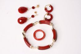 Red Jade Jewellery Set, 1 bracelet - 14ct yellow gold clasp, approximate length 17.5cm, 1 ring -