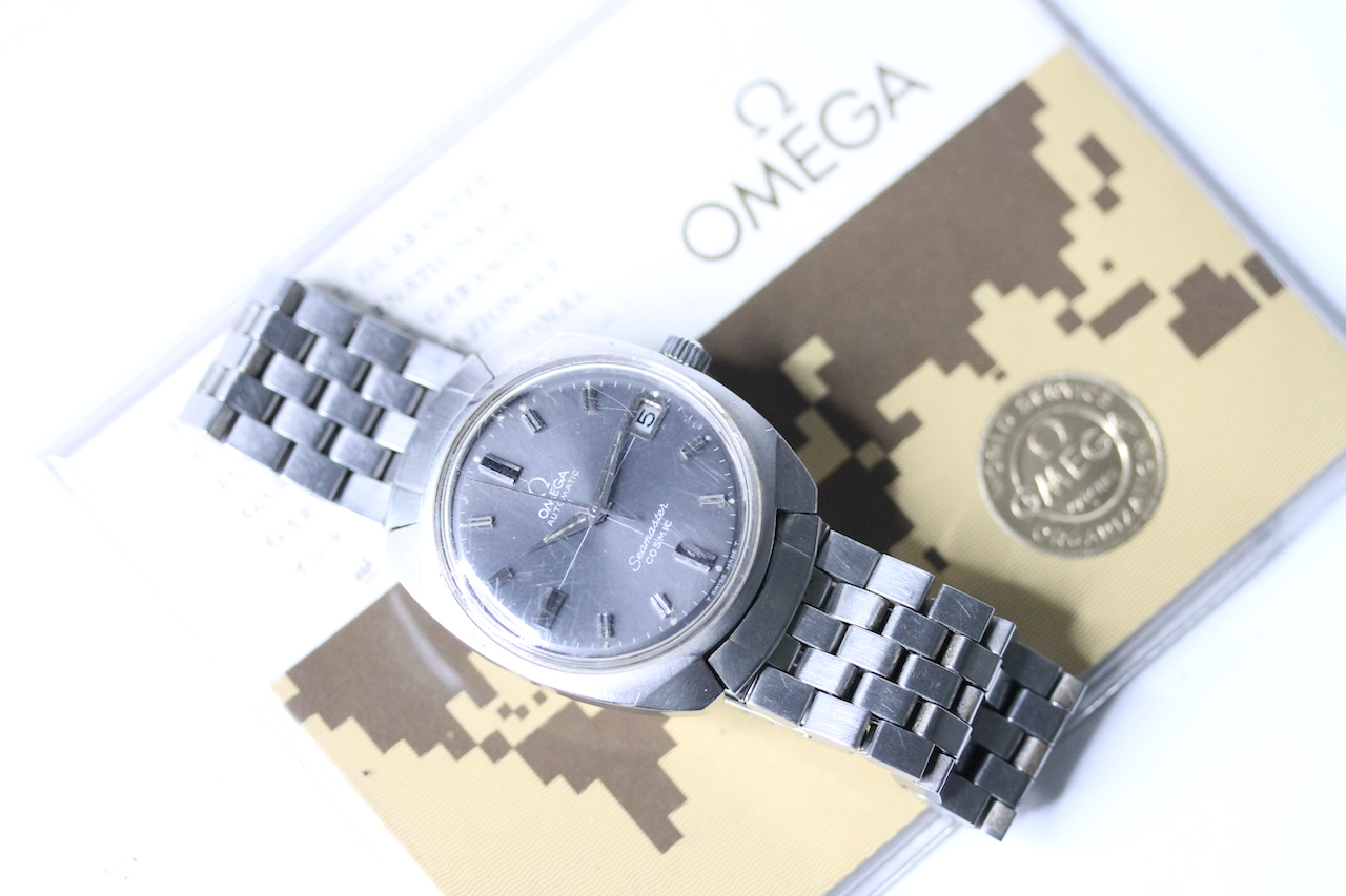 VINTAGE OMEGA SEAMASTER COSMIC WITH PAPERS 1973,circular grey dial with baton hour markers, date - Image 2 of 3