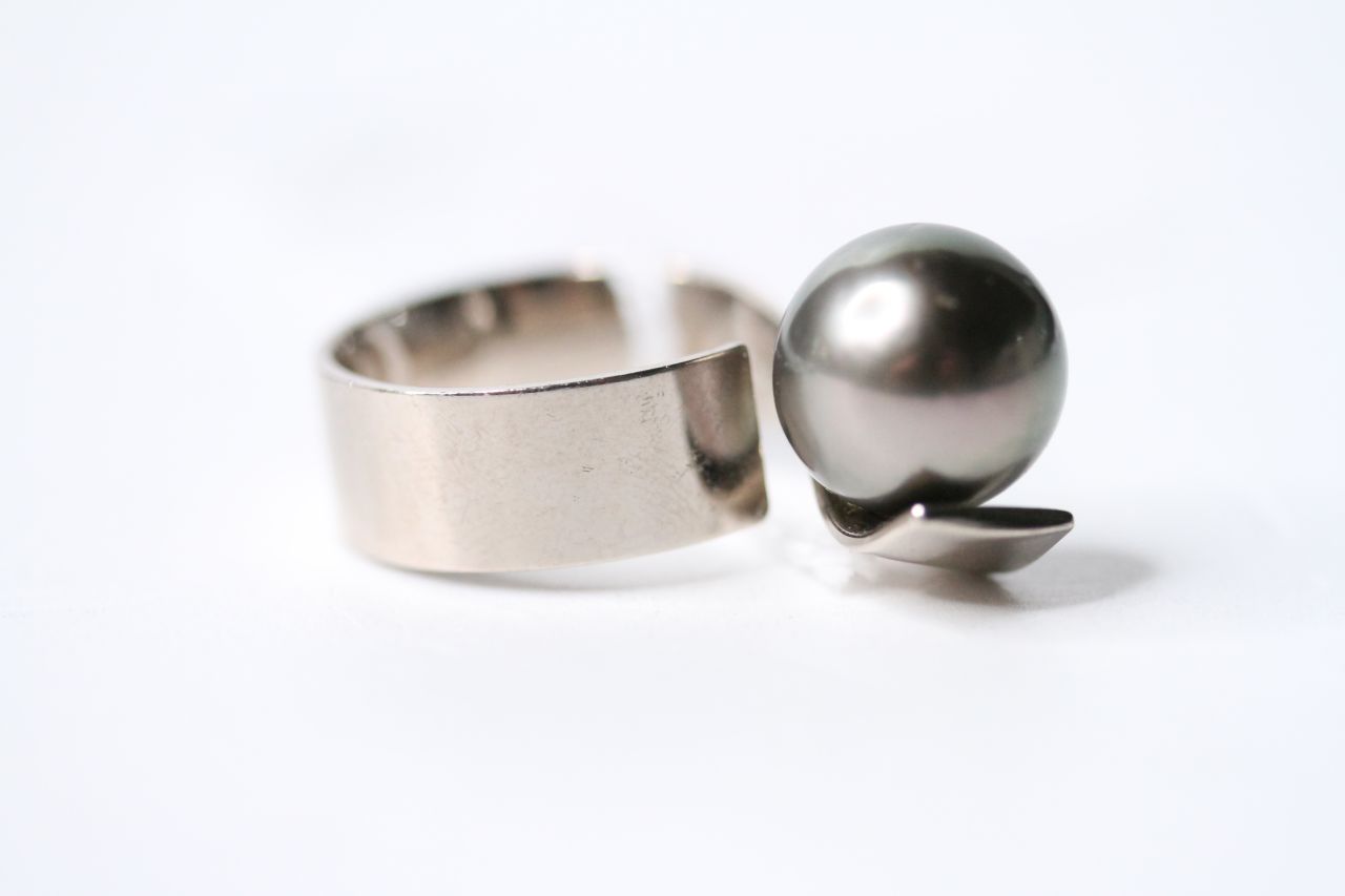 Thai Pearl & Diamond Ring, 14ct white gold, size P, 12.9g. - Image 2 of 3