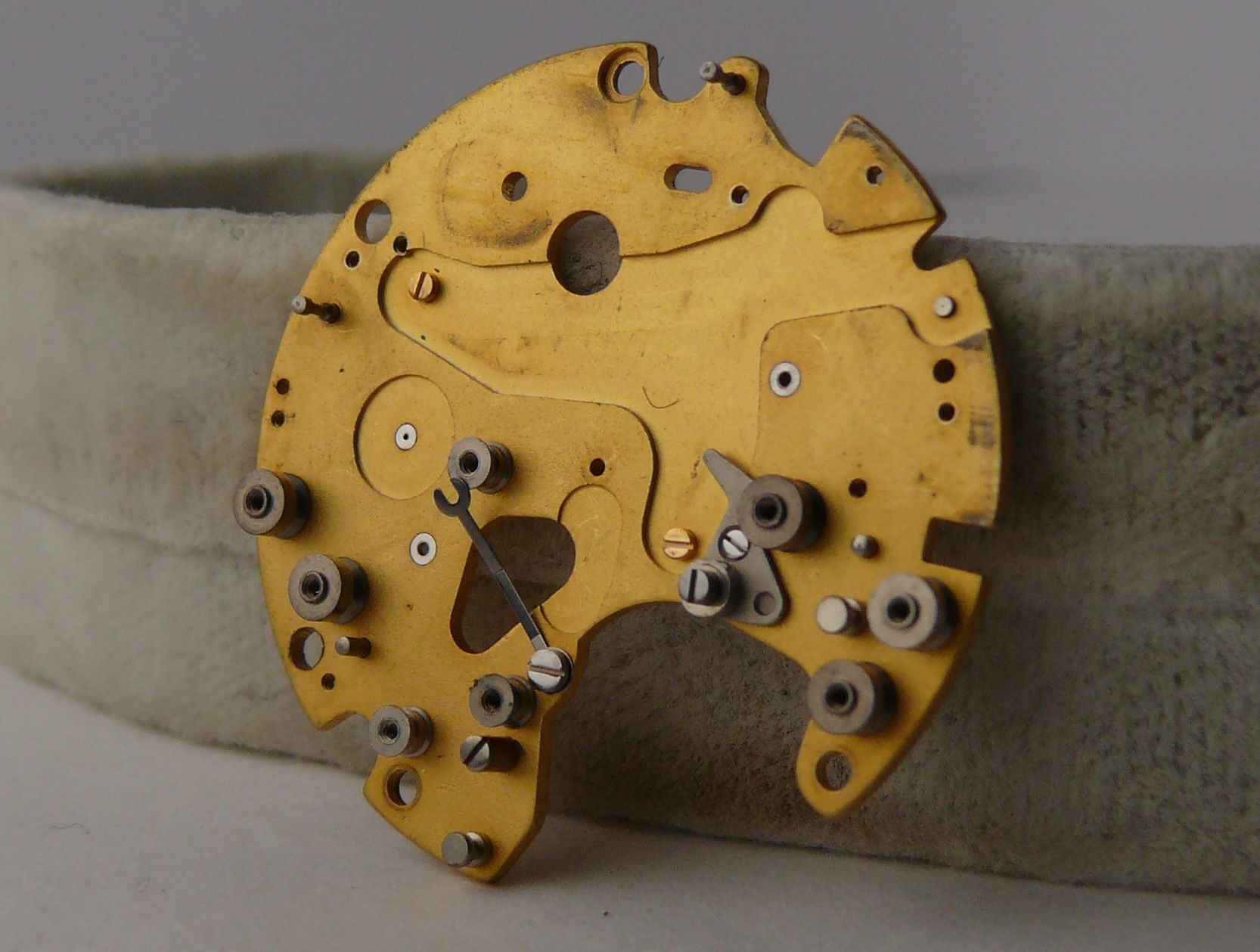 Incomplete Vintage Breitling calibre 12 Movement for Parts projects or restorations. - Image 2 of 3