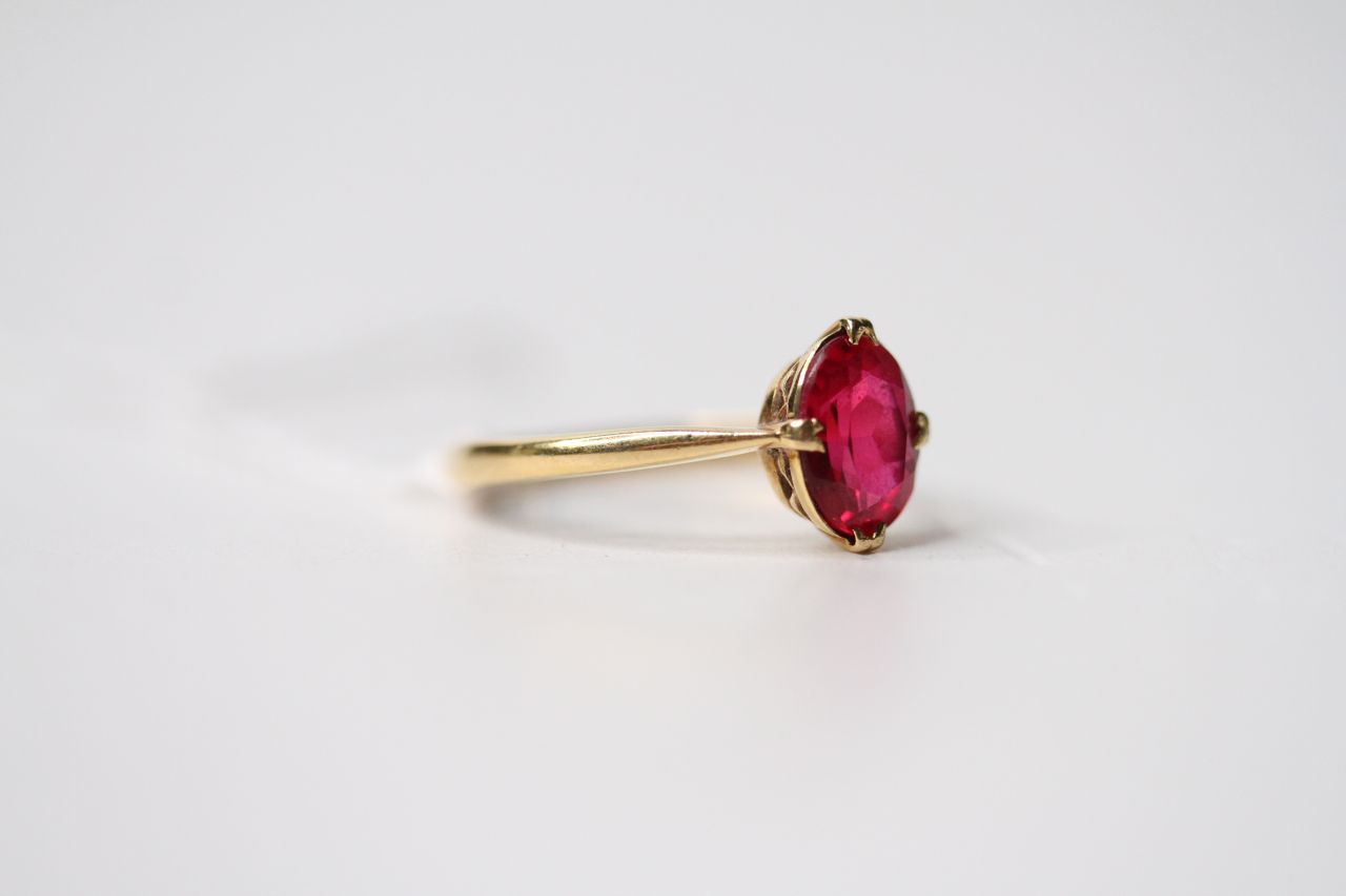 Ruby Solitaire Ring, oval cut ruby, claw set, stamped 18ct yellow gold, size O, 2.7g. - Image 2 of 3