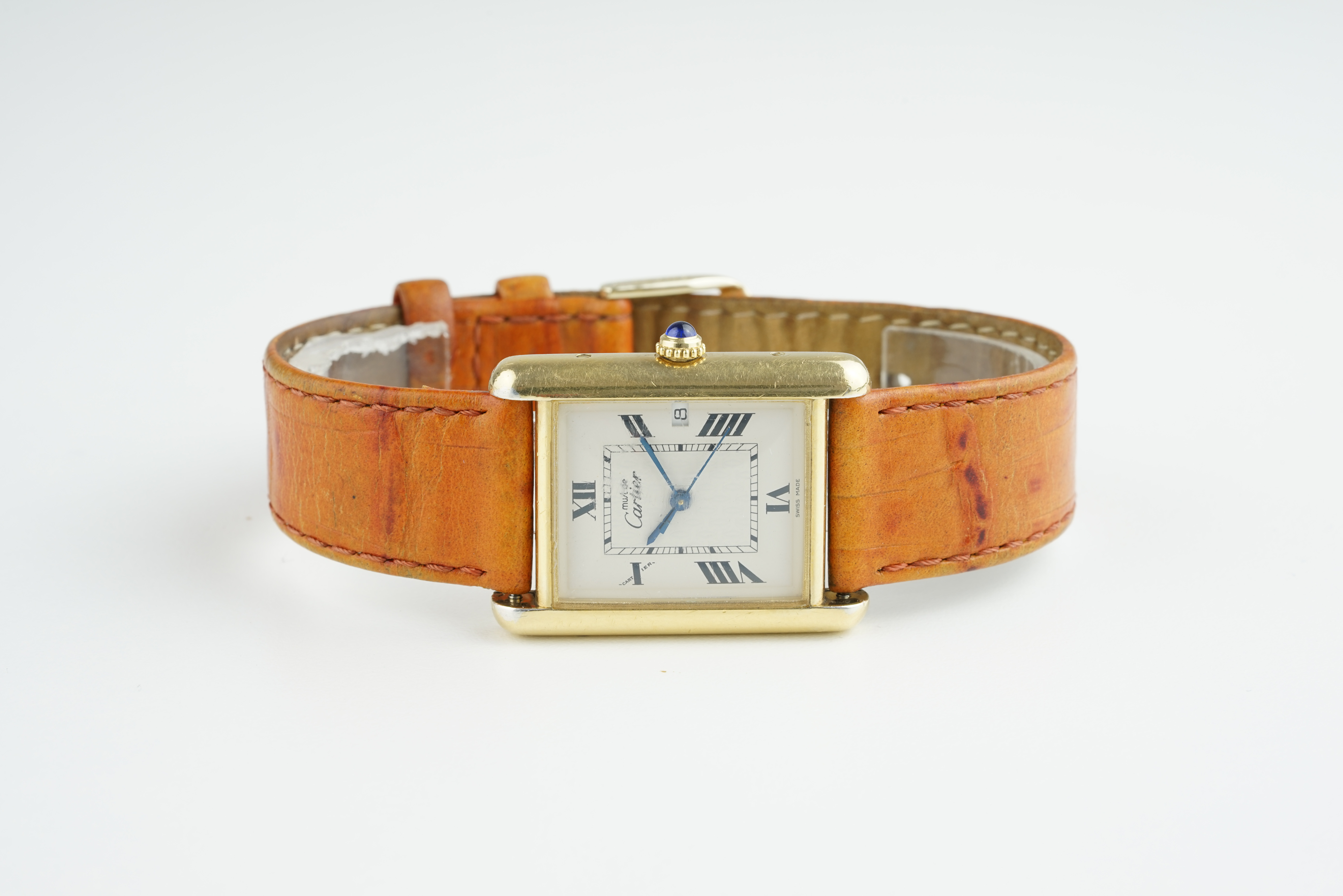 GENTLEMENS MUST DE CARTIER TANK GOLD VERMEIL WRISTWATCH REF. 2413, rectangular off white dial with