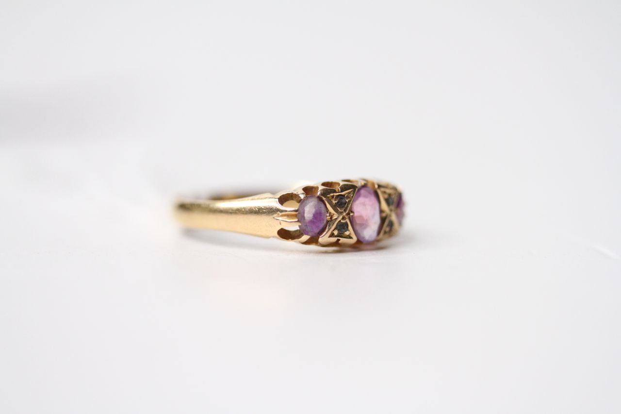 Amethyst Ring, stamped 18ct yellow gold, size R, 4.5g. - Image 2 of 3