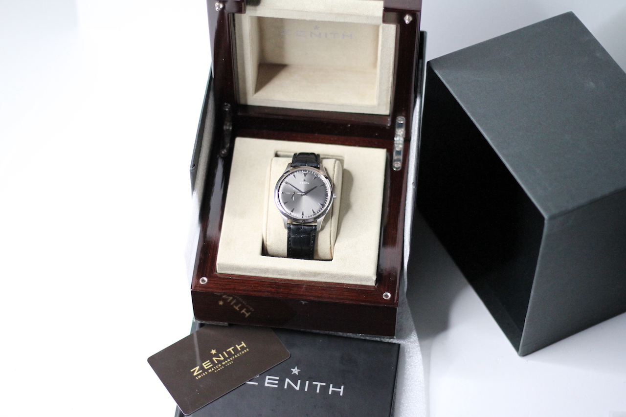 ZENITH 18CT ELITE ULTRA THIN BOX AND PAPERS 2014, ciruclar sunburst grey dial with applied hour