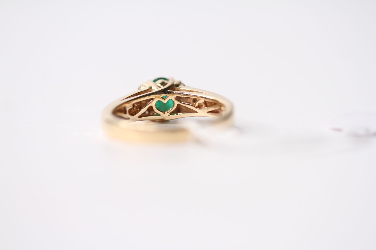 Emerald & Diamond Ring, 14ct yellow gold, size O, 4.6.g. - Image 4 of 4