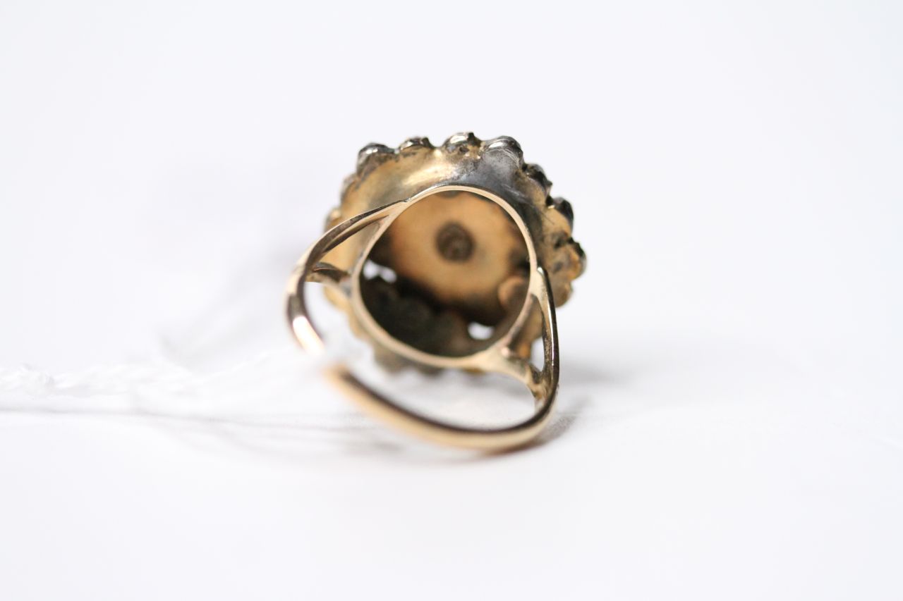 Garnet Cluster Ring, 9ct yellow gold, size N, 4.7g. - Image 3 of 3