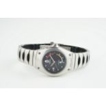 GENTLEMENS SEIKO 5M-42 WRISTWATCH, circular navy blue dial with arabic and dot hour markers and