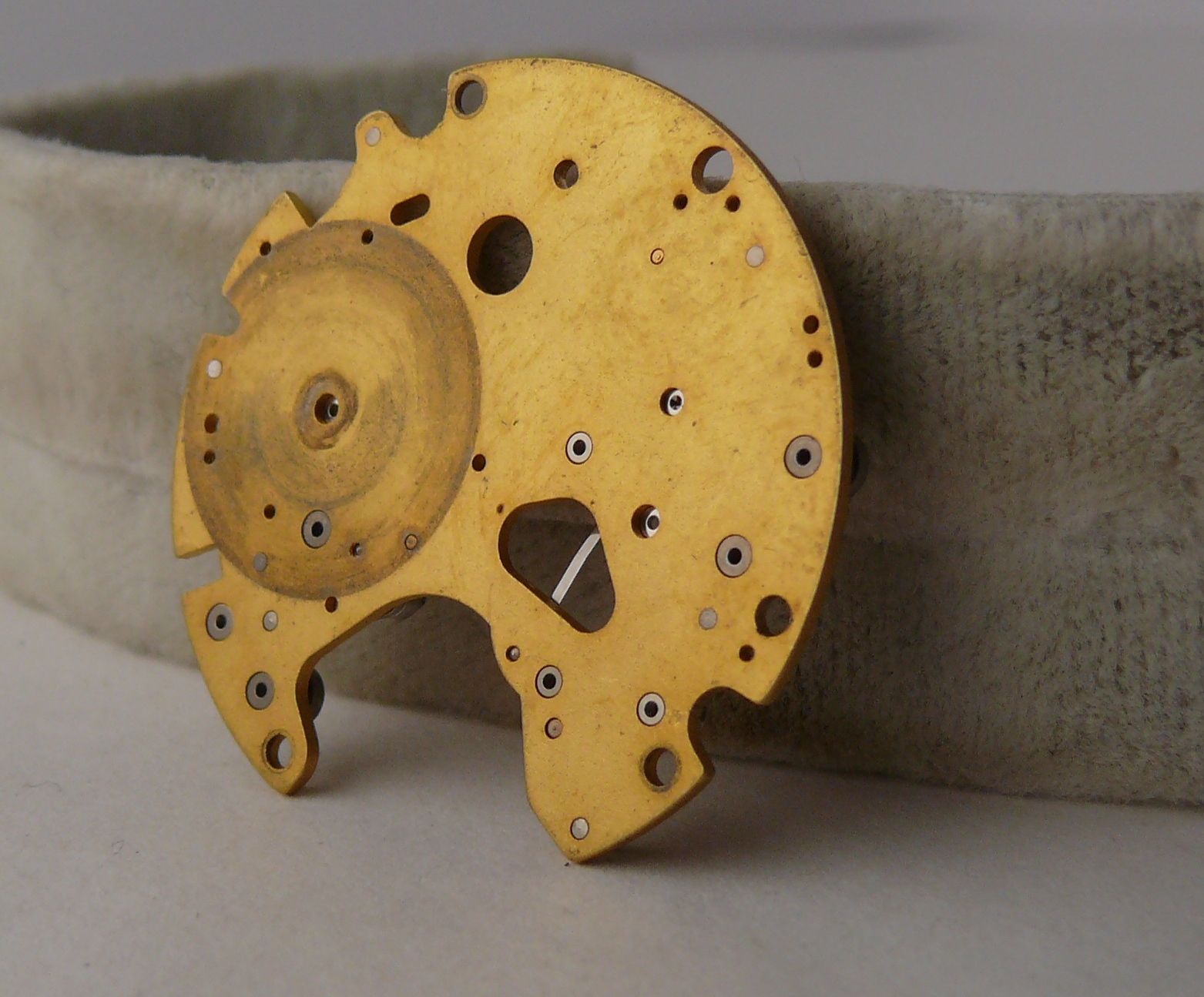 Incomplete Vintage Breitling calibre 12 Movement for Parts projects or restorations. - Image 3 of 3