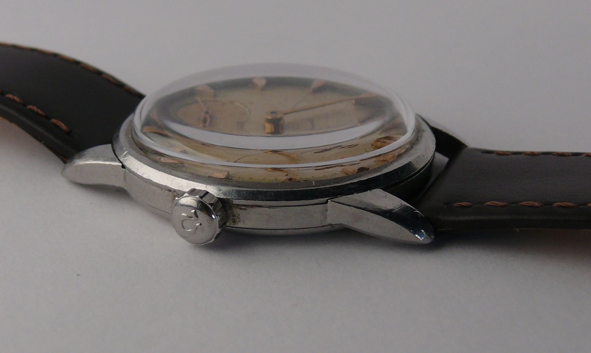 1959 Vintage Gents Omega Geneva Manual Wind Wristwatch Ref 2903. Original dial shows even patina - Image 2 of 7