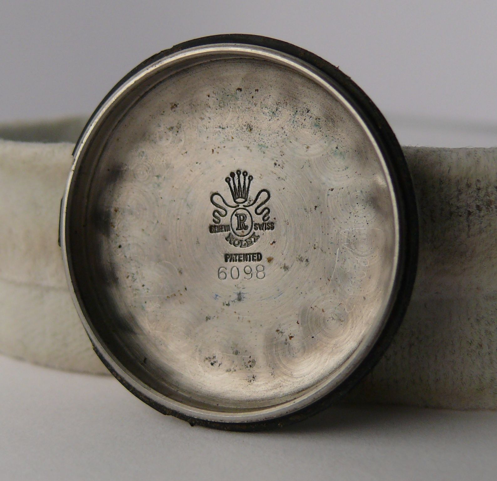 1950s Vintage Rolex Pre Explorer Wristwatch ref 6098. Original dial seems to have been restored - Image 11 of 17