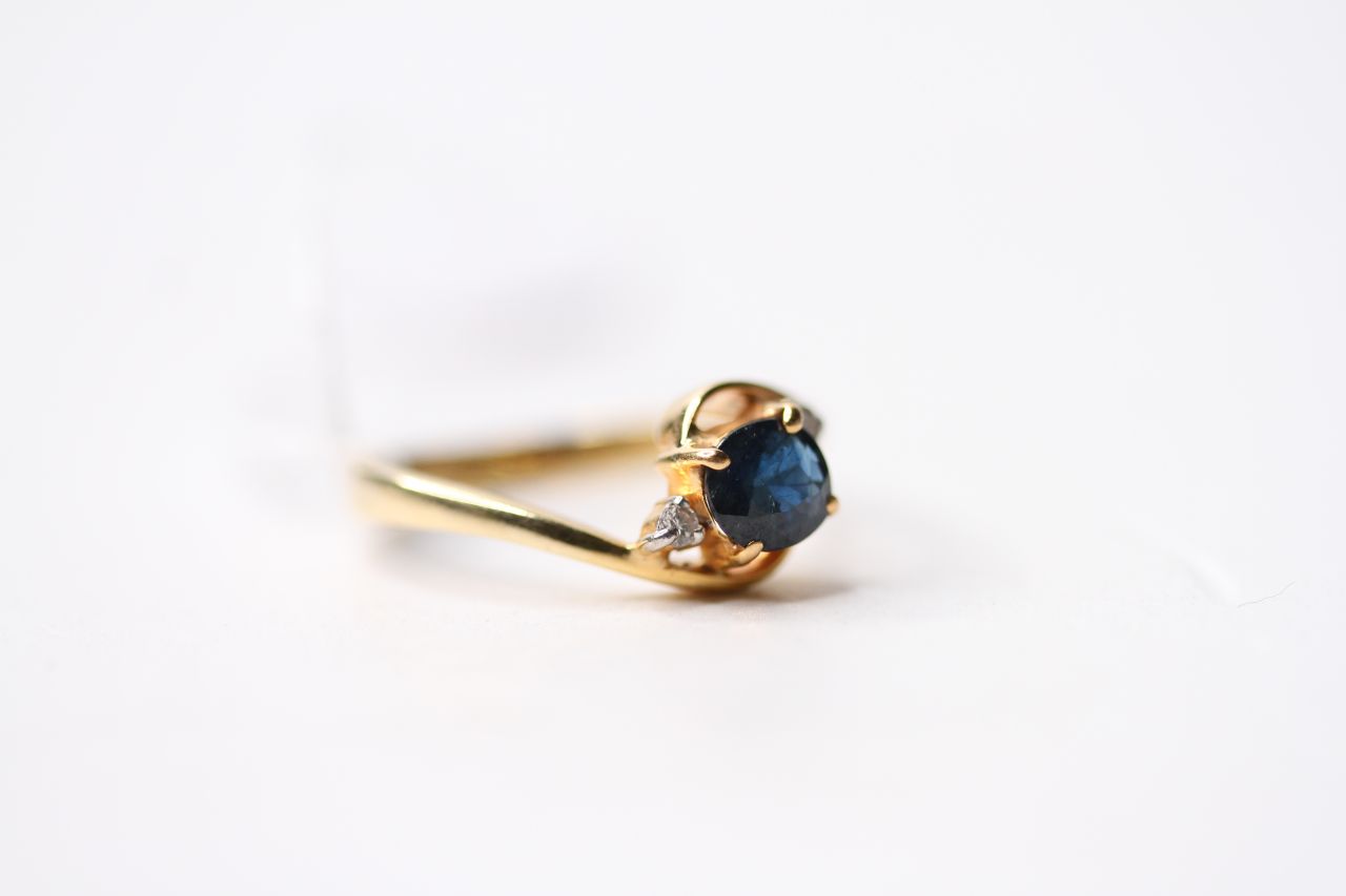 Sapphire & Diamond Twist Ring, 14ct yellow gold, size J, 1.8g. - Image 2 of 3