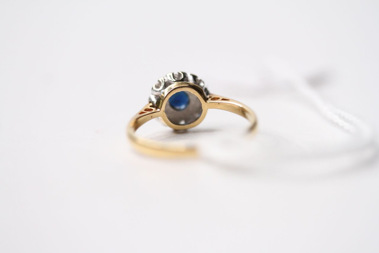 Sapphire & Diamond Ring, stamped 18ct yellow gold, size M, 2.8g. - Image 4 of 4