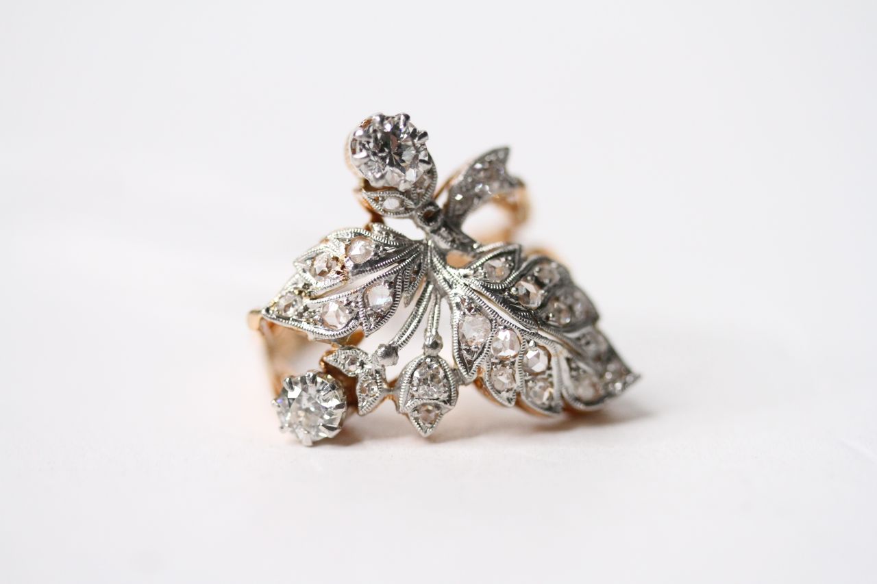 Diamond Leaf Ring, size N, 6.4g.