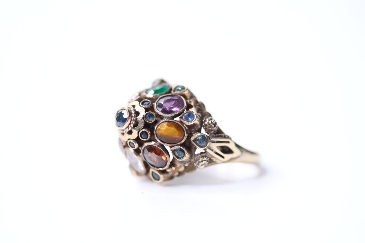 Multi Gem Ring, 18ct yellow gold, size P1/2, 5.9g. - Image 3 of 4