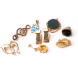 A collection of gold jewellery including; 9ct Edwardian Coil Brooch, 2x 9ct fobs, 3x 9ct earrings,