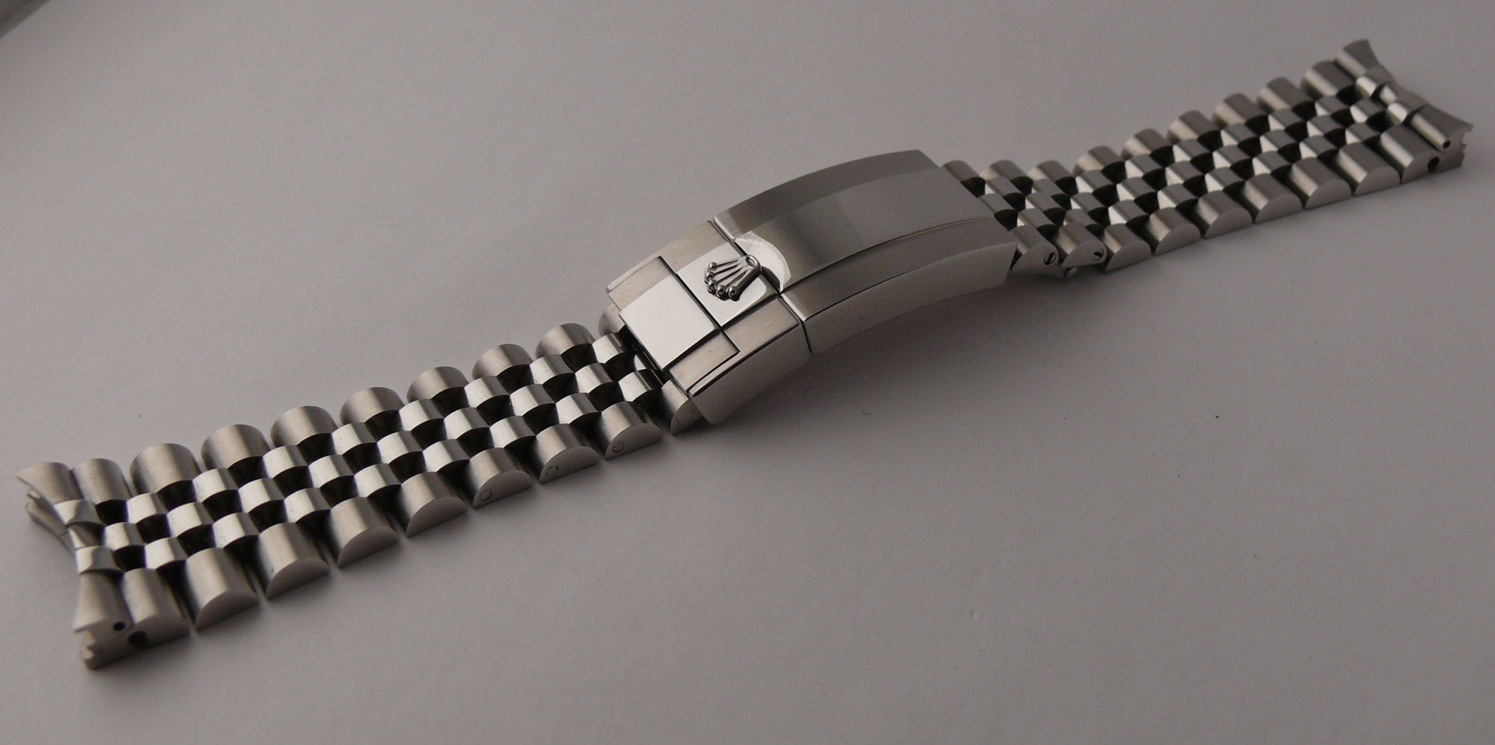 Genuine Rolex 20 mm Jubilee Bracelet 69200 126710 BLNR BLRO. This bracelet is clean and currently - Image 3 of 11