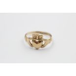 9ct gold claddagh ring (1.3g)