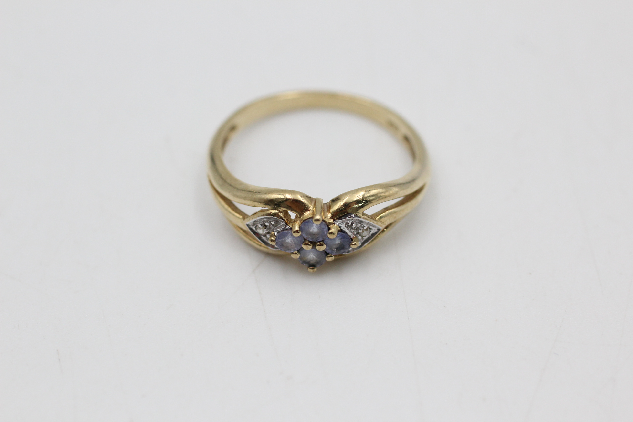 9ct gold diamond & gemstone ring (2g)