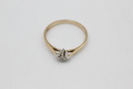 9ct gold diamond solitaire ring (1.3g)