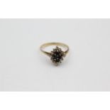 9ct gold diamond & sapphire cluster ring (2.4g)