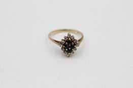 9ct gold diamond & sapphire cluster ring (2.4g)