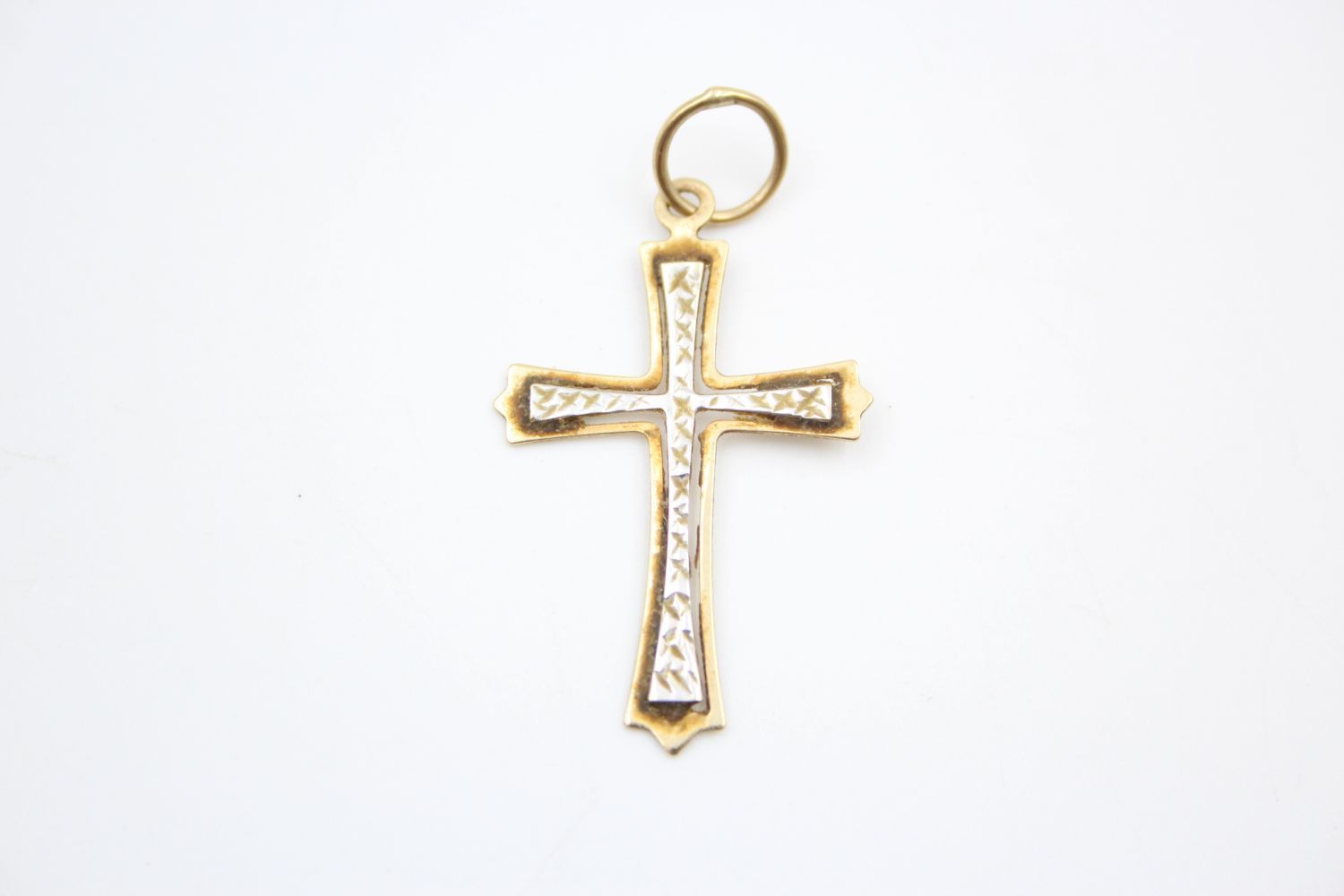 3 x 9ct gold cross pendants 3.7 grams gross - Image 8 of 11