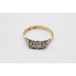 18ct gold diamond trilogy ring (2.7g)