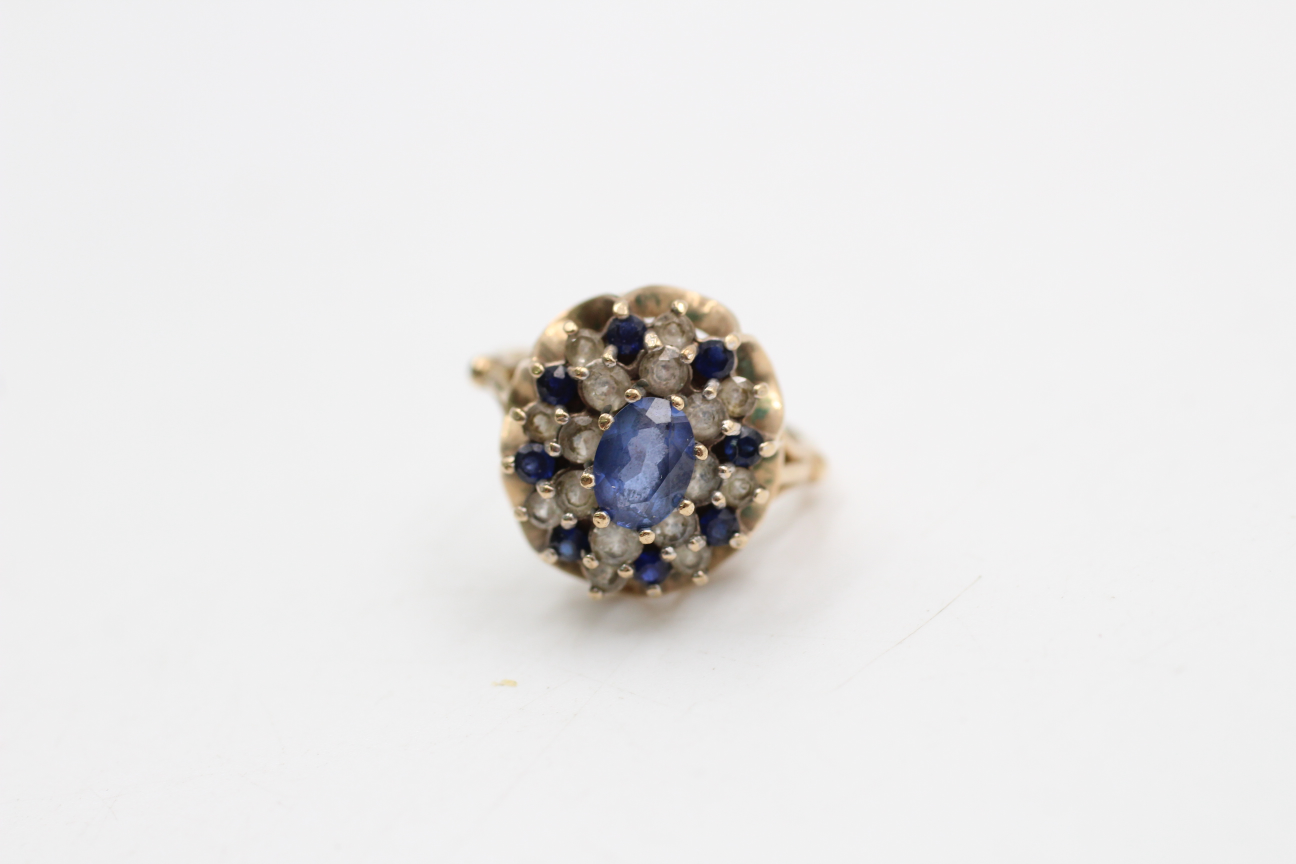 9ct gold gemstone cluster dress ring (4g)