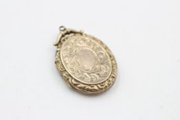 9ct gold back and front vintage engraved locket pendant (5.2g)