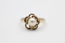 vintage 9ct gold central pearl floral design ring 2.9 grams gross