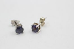 14ct white gold tanzanite stud earrings (1.1g)