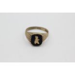 9ct gold onyx eagle inlay design ring (3.4g)