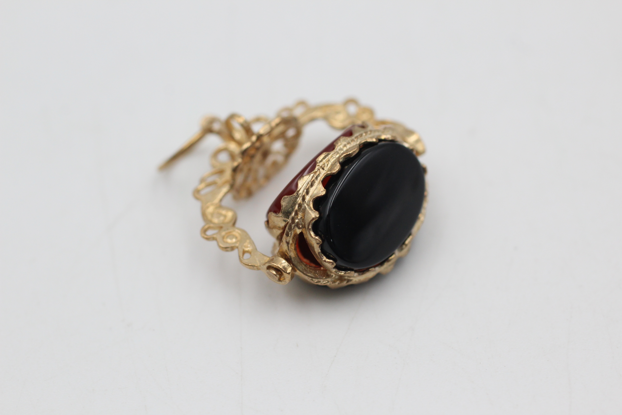 9ct gold onyx, carnelian & blood stone fob (4.7g)