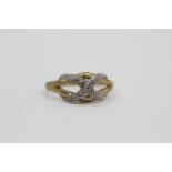 9ct gold diamond cross over ring (2.6g)