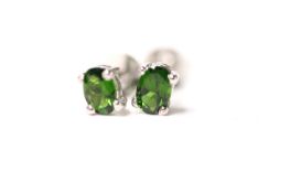 Pair of chrome diopside silver studs