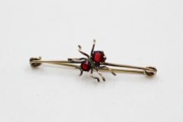 9ct gold garnet spider bar brooch (1.1g)