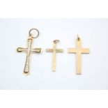 3 x 9ct gold cross pendants 3.7 grams gross