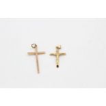 2 x 9ct gold crucifix and cross pendants 2.2 grams gross