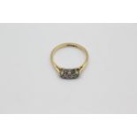 18ct gold antique diamond trilogy ring (2g)