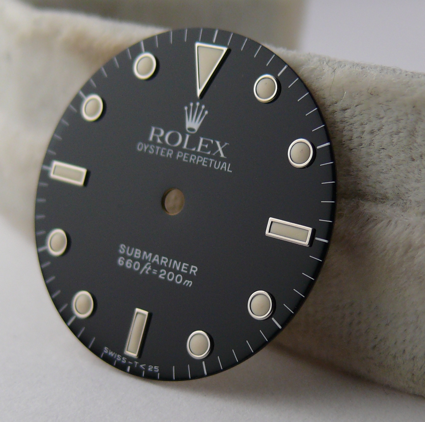Vintage Gents Rolex Submariner Dial suitable for ref 5513. Please note dial is clean in condition. - Image 4 of 4