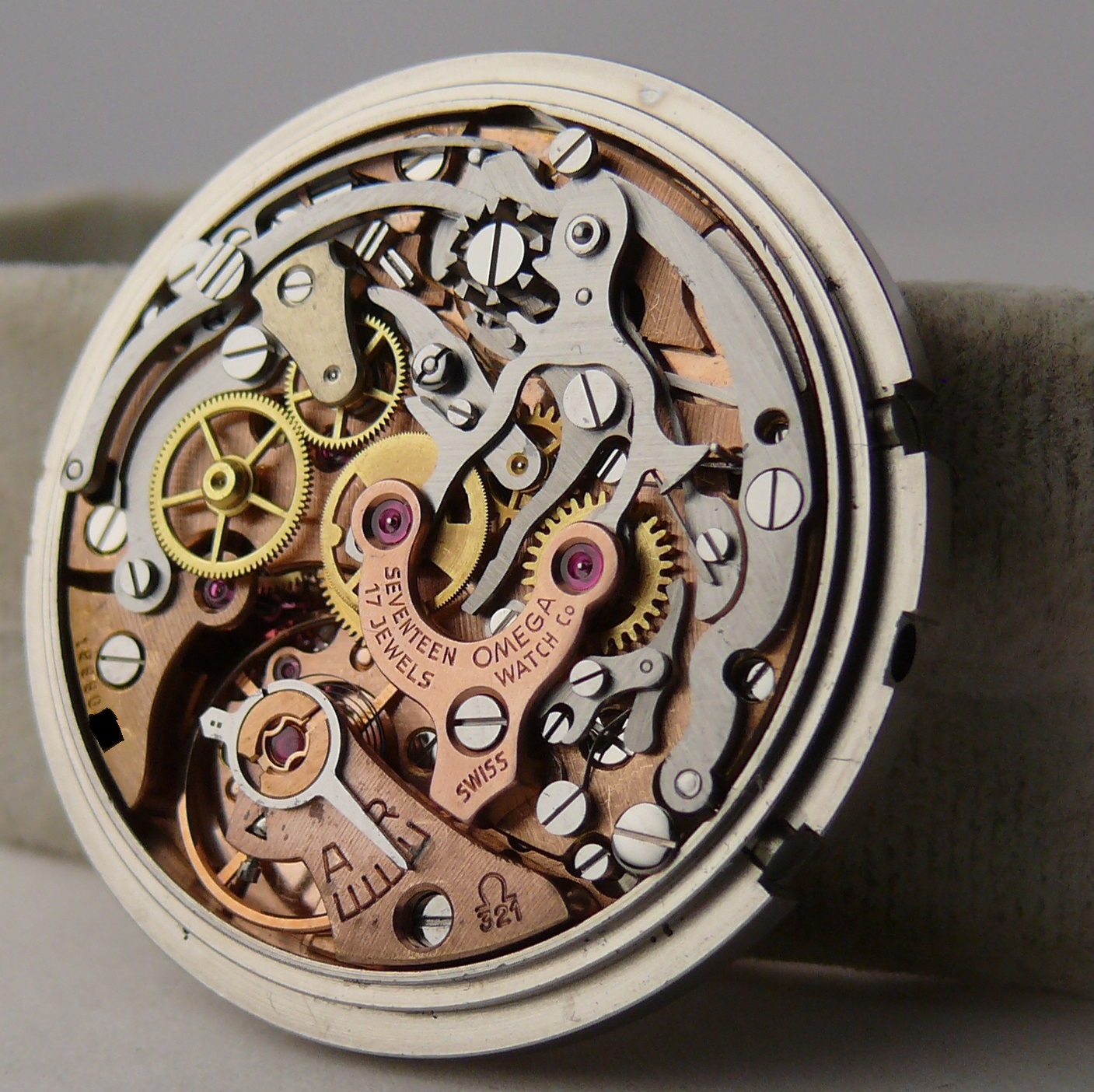1957 Vintage Omega Speedmaster 2915-1 movement calibre no 321. Movement serial is 15,996,xxx. This - Image 3 of 5