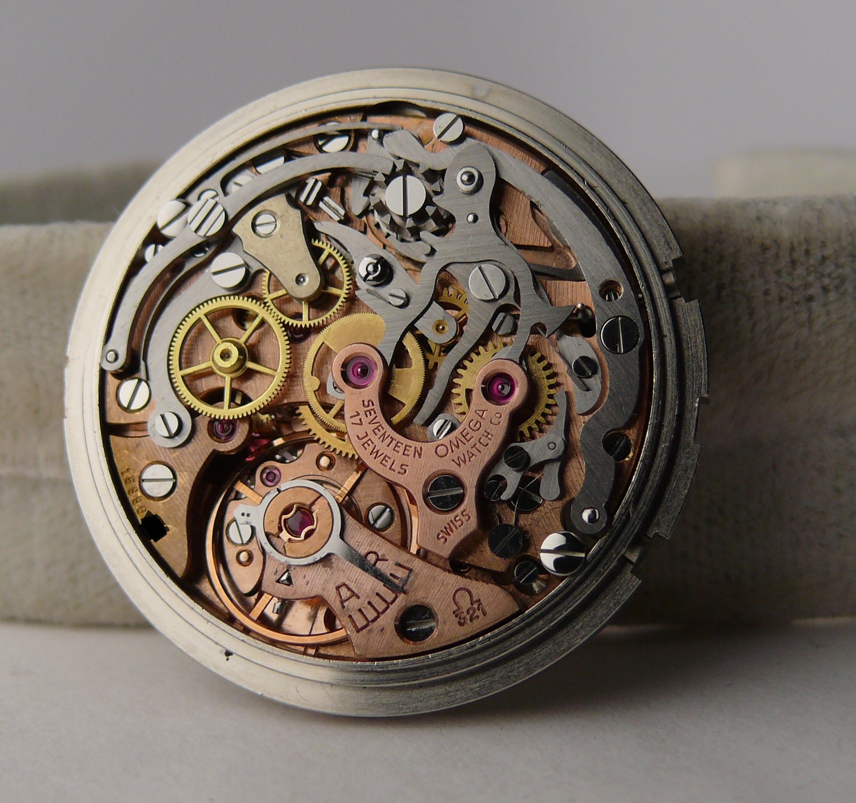 1957 Vintage Omega Speedmaster 2915-1 movement calibre no 321. Movement serial is 15,996,xxx. This - Image 5 of 5