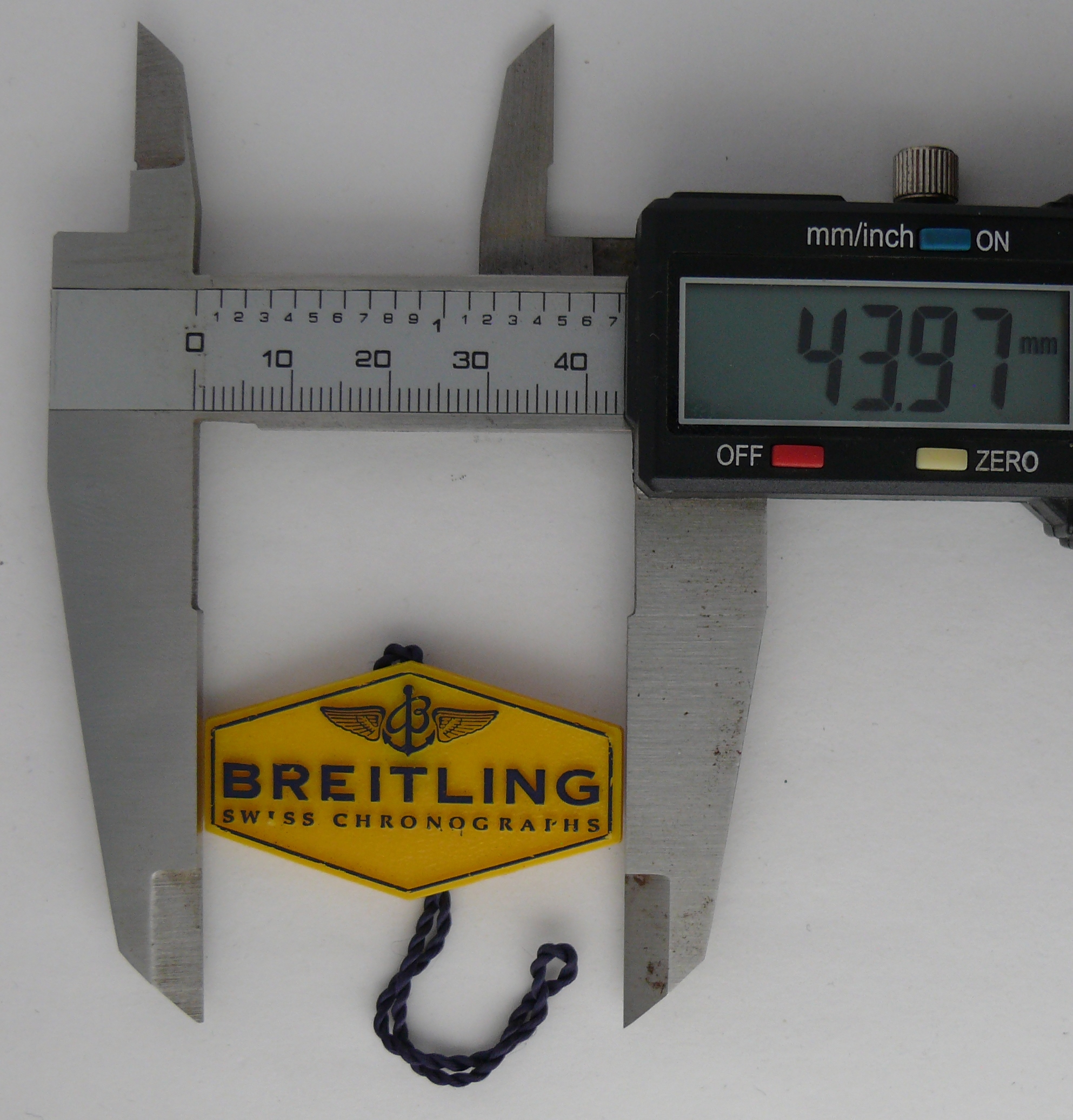 *TO BE SOLD WITHOUT RESERVE*Genuine Breitling Navitimer Aviaster A13024 Swing Tag. - Image 3 of 3