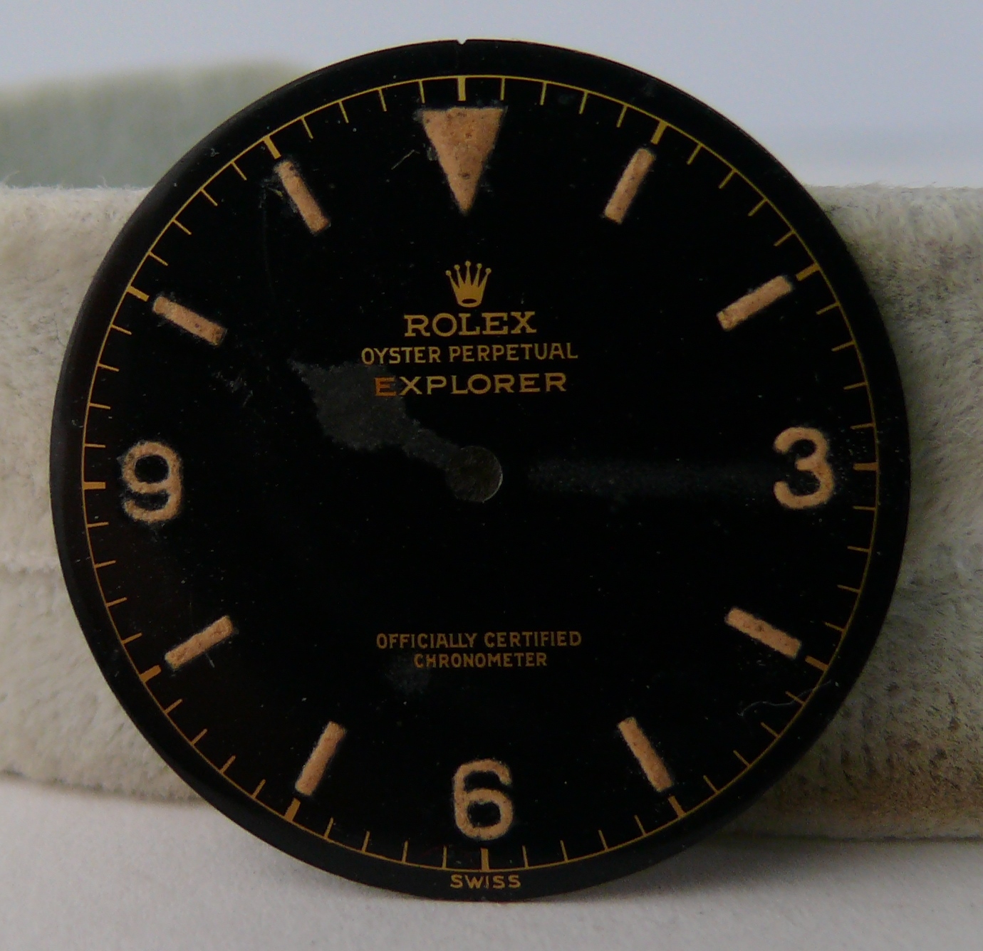 1950s Vintage Rolex Explorer 6610 Gilt Dial. Please note there are hands radium burns on the dial - Image 9 of 13