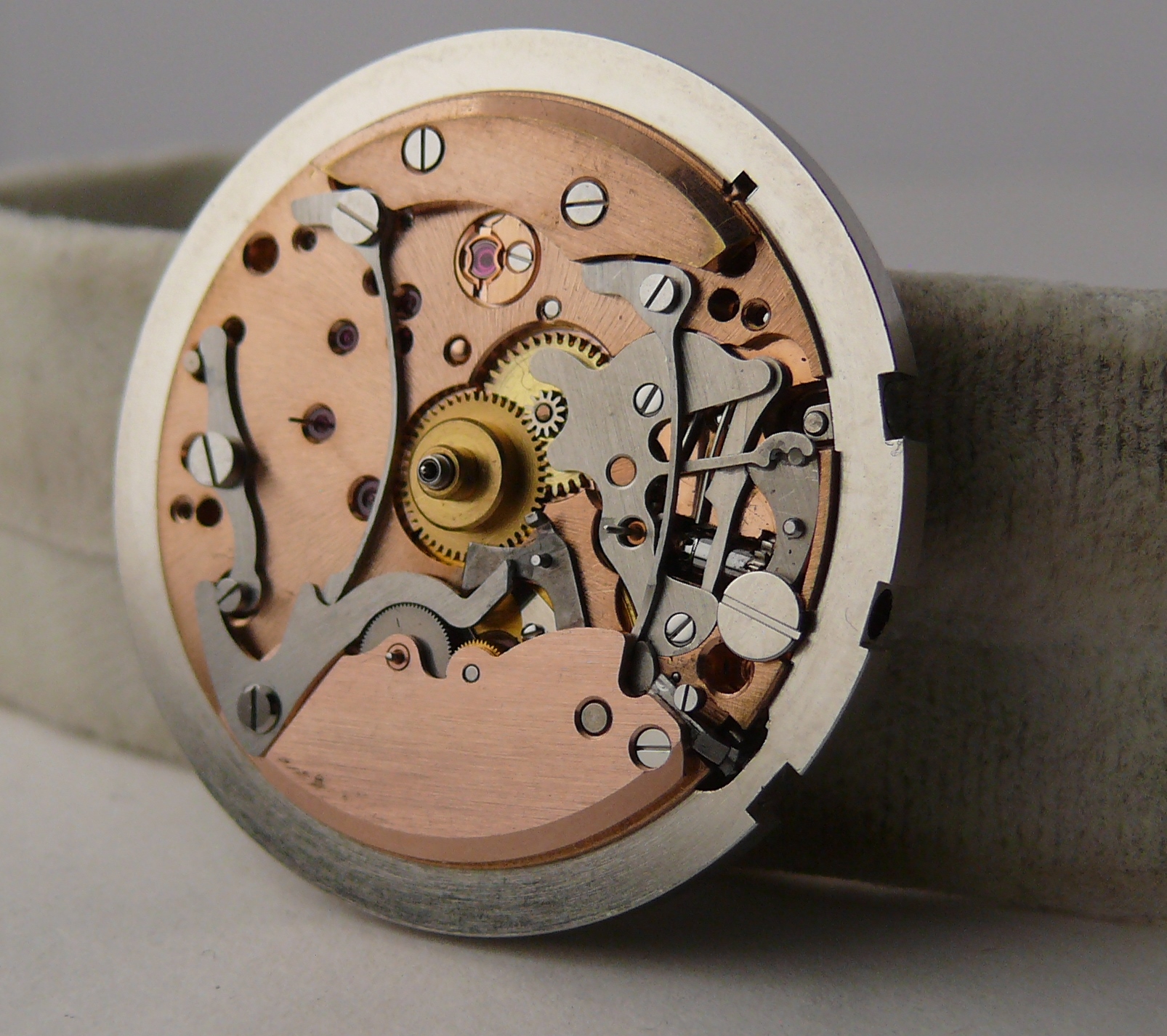 1957 Vintage Omega Speedmaster 2915-1 movement calibre no 321. Movement serial is 15,996,xxx. This