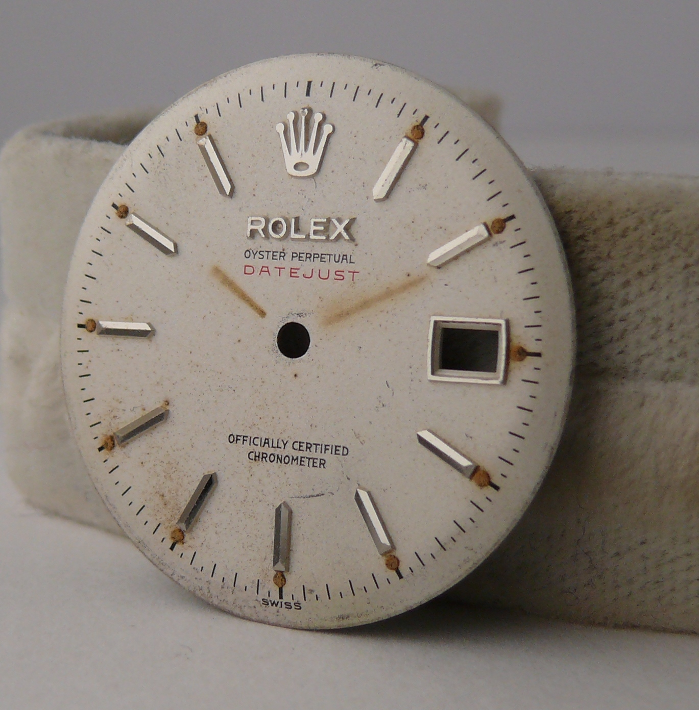 1950s Vintage Rolex Datejust Ovettone Bubbleback 6305 Dial. Please note the dial is completely