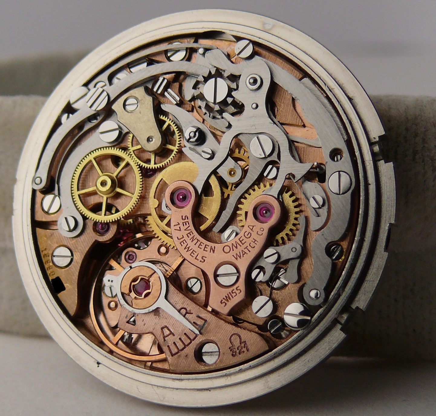 1957 Vintage Omega Speedmaster 2915-1 movement calibre no 321. Movement serial is 15,996,xxx. This - Image 4 of 5