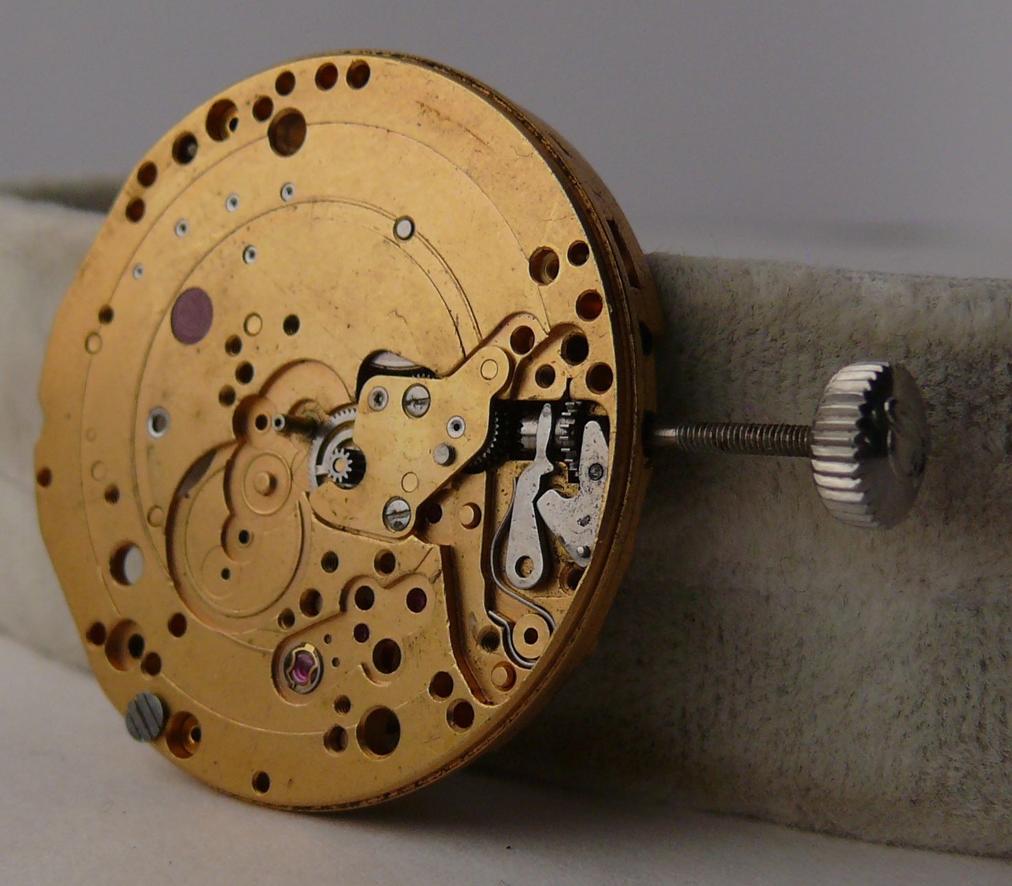 Incomplete Vintage Breitling calibre 12 Movement for Parts projects or restorations. - Image 3 of 4