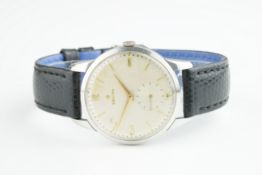 GENTLEMENS ZENITH JUMBO WRISTWATCH, circular off white dial with hour markers and hands, 36mm